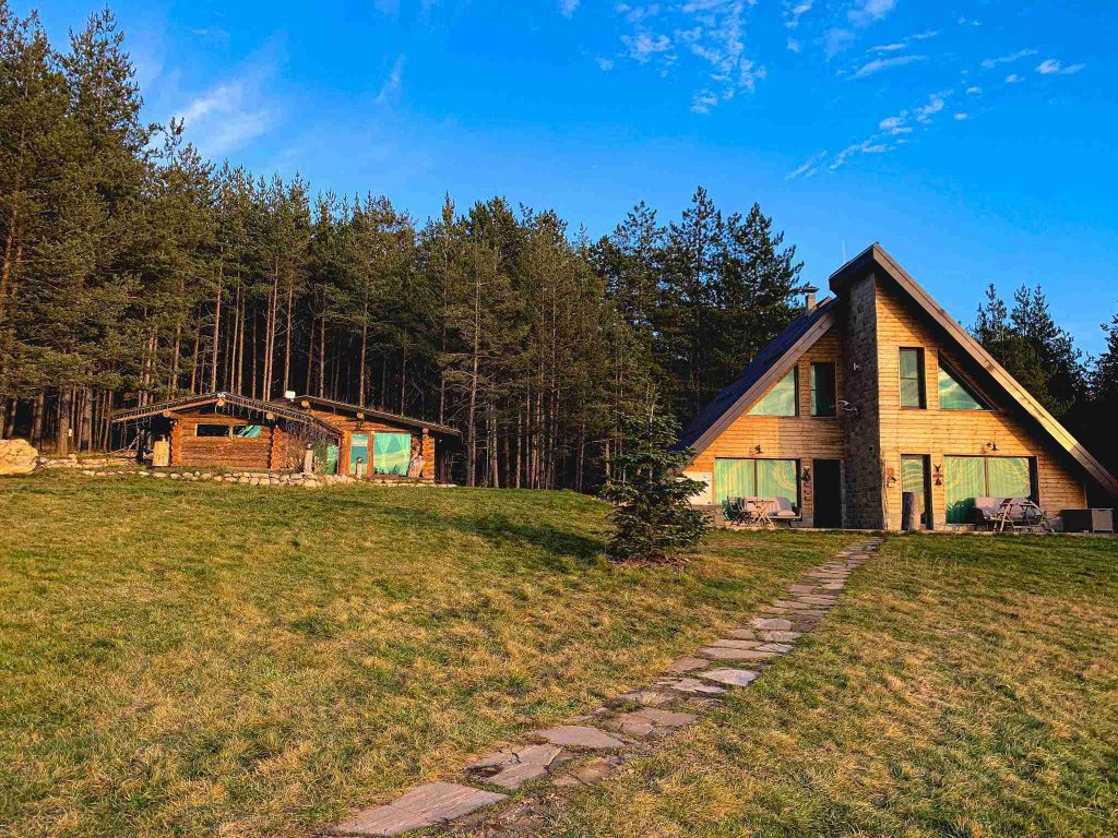 Отзив-за-бутиков-комплекс-Forest-Houses-СПА-и-къща