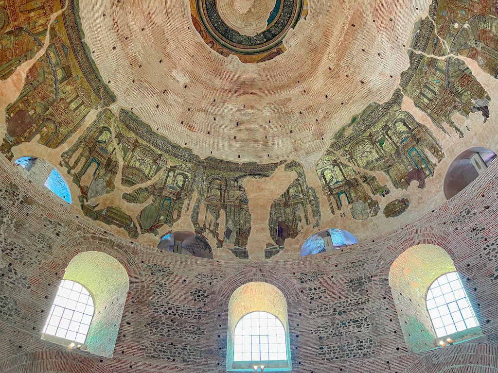 Купол и мозайки в Ротондата