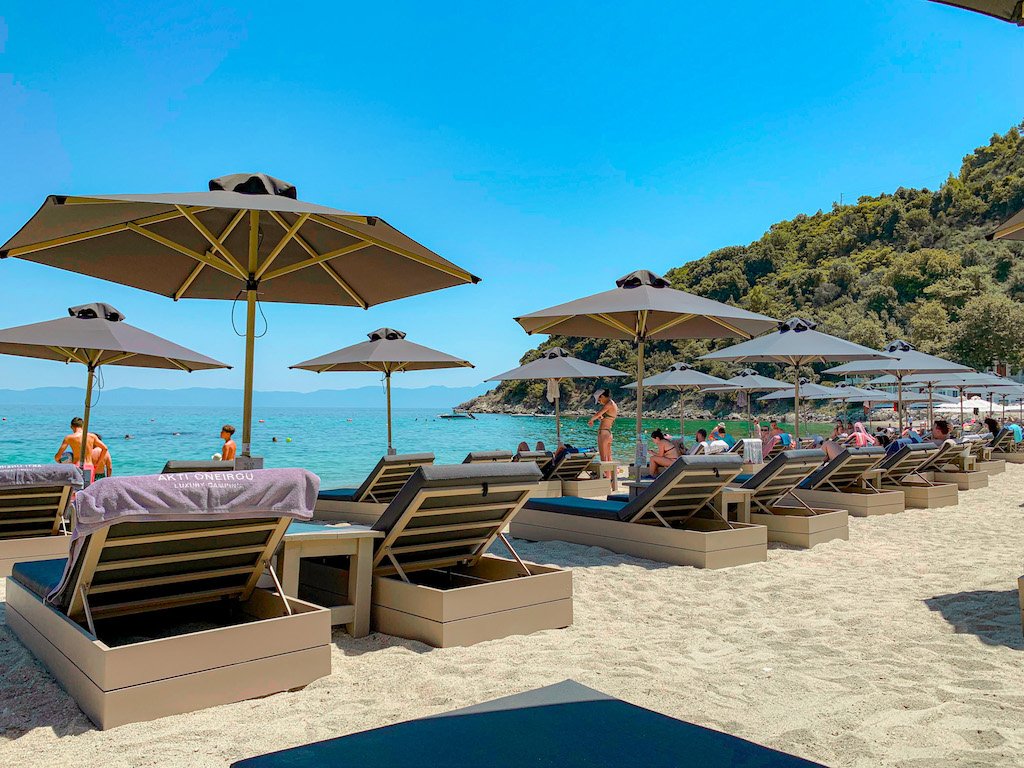 manassu beach bar най добрият плажен бар на Ситония
